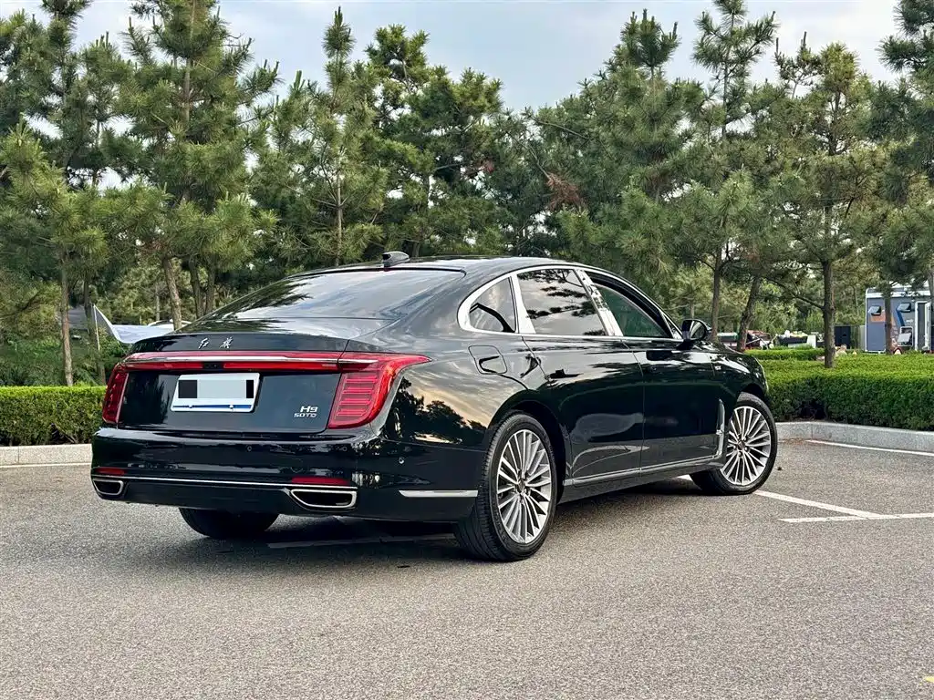 Hongqi H9 3.0 T Connected Flagship