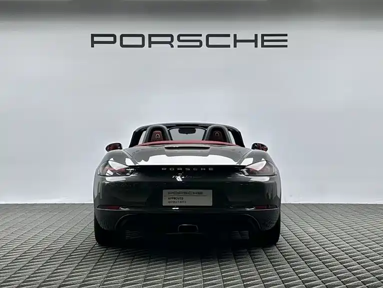 Porsche 718 Boxster 2.0 T