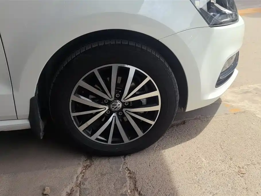 Polo 1.6 L Auto Comfort