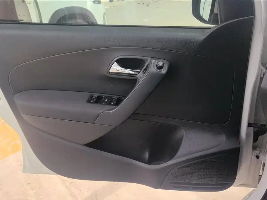 Polo 1.6 L Auto Comfort