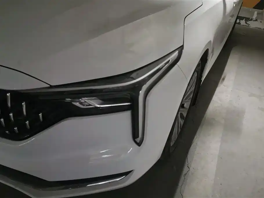 Besturn B70 3 rd Gen 1.5 T Auto Joy