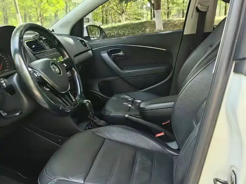 Polo 1.6 L Auto Comfort