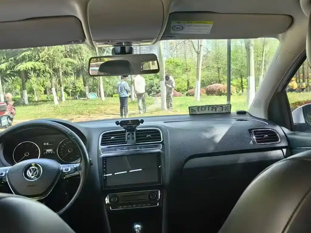 Polo 1.6 L Auto Comfort