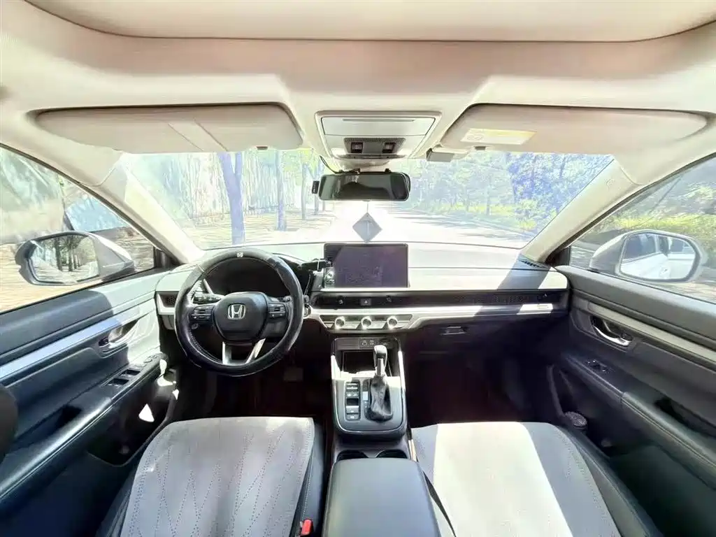 Honda CR-V 240 TURBO 2 WD Sharp Style 5-seat