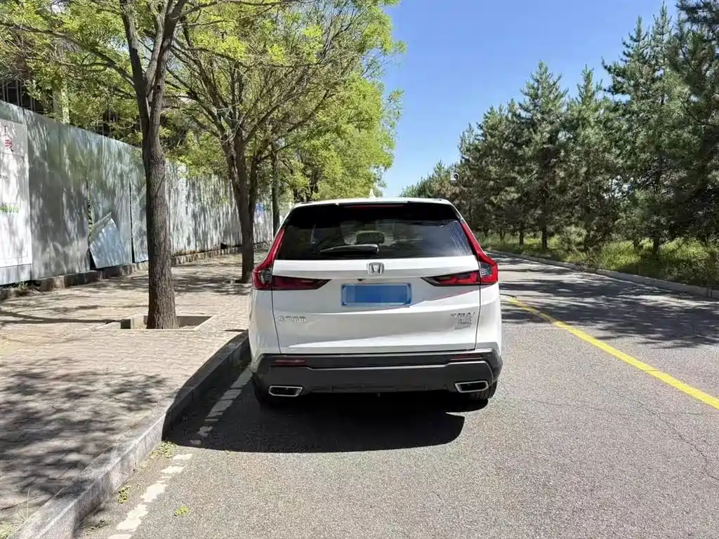 Honda CR-V 240 TURBO 2 WD Sharp Style 5-seat