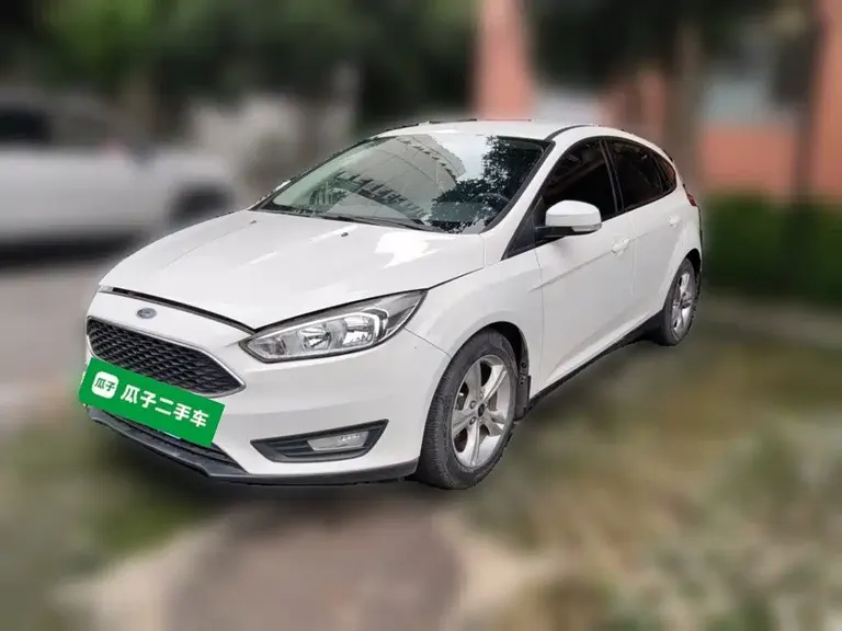 Ford Focus Hatchback 1.6 L Auto Comfort