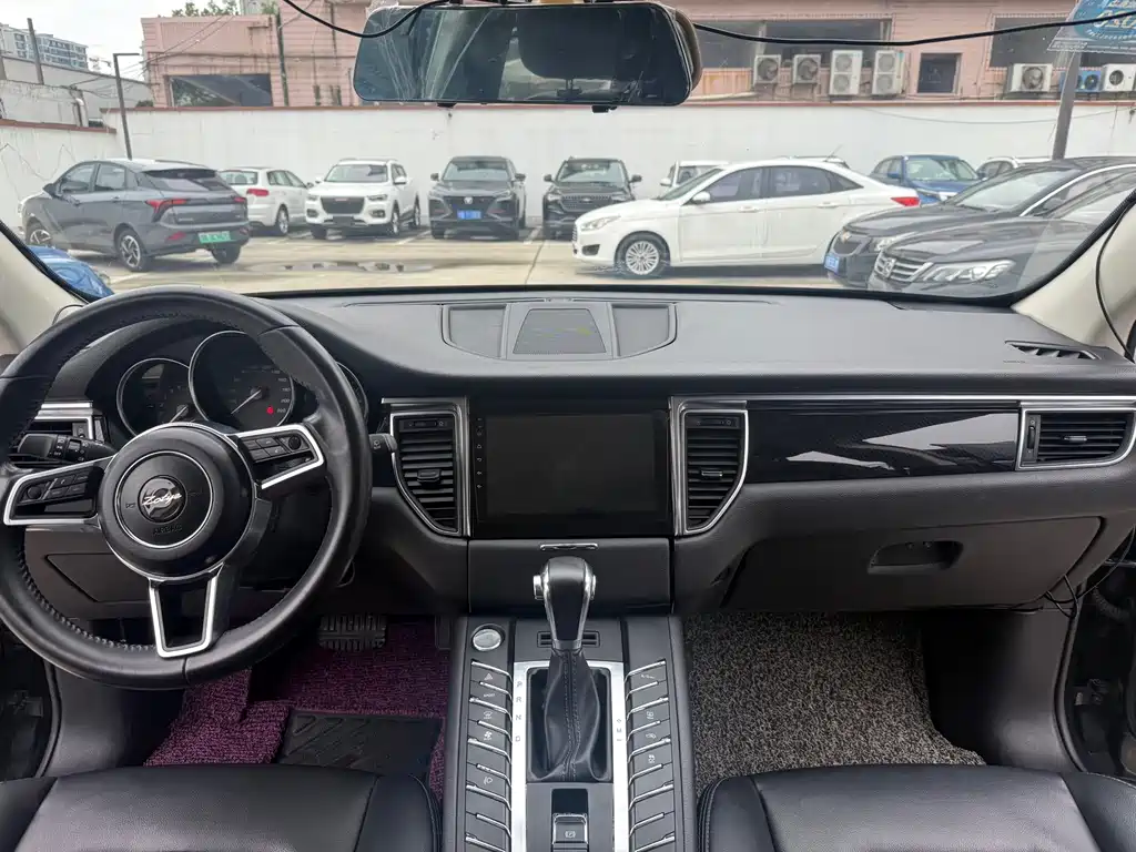Zotye SR9 2.0 T Auto Ultimate Road