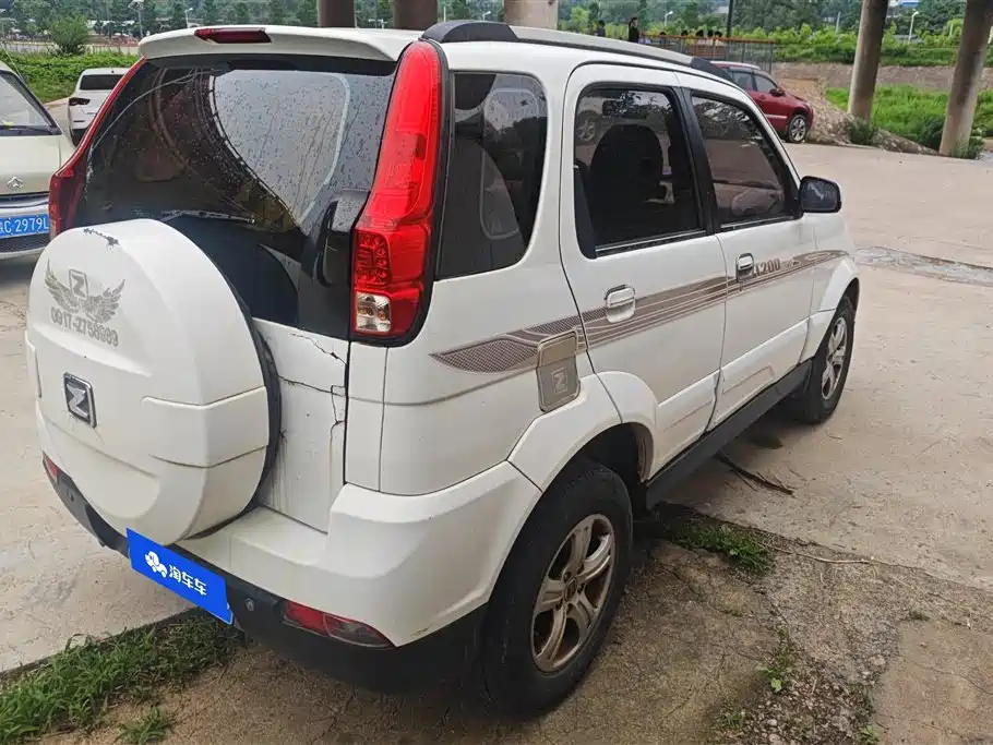 众泰T200 众泰T200 2013款 1.3 L MT都市型