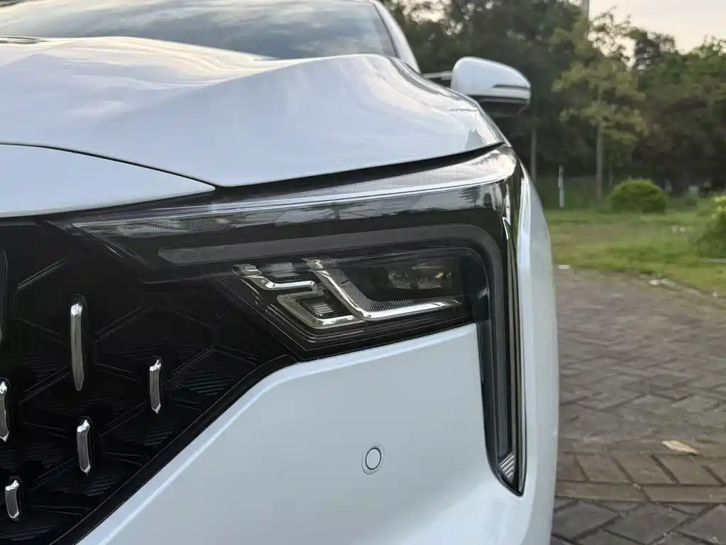 Besturn B70 3 rd Gen 1.5 T Auto Smooth Enjoyment