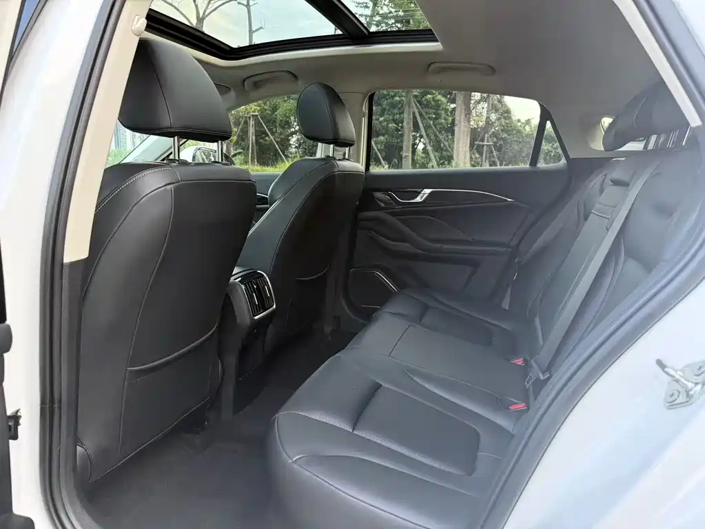 Besturn B70 3 rd Gen 1.5 T Auto Smooth Enjoyment