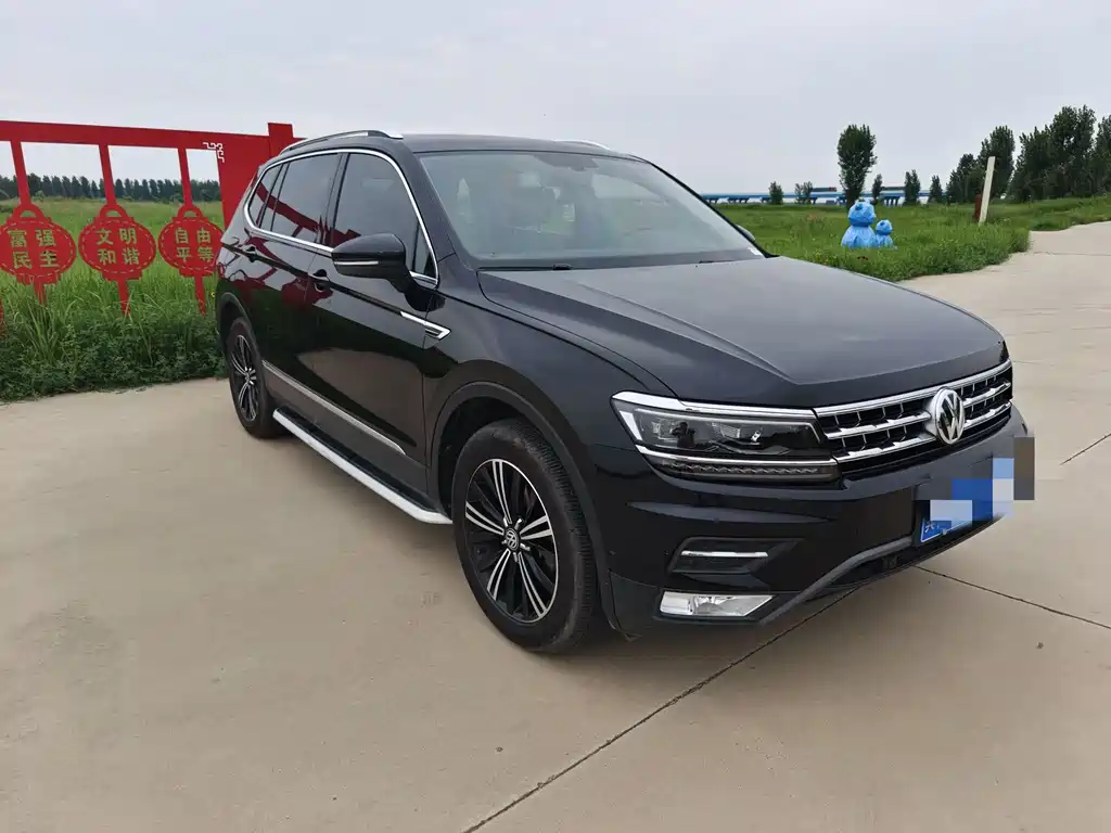 Tiguan L 330 TSI Auto 2 WD Flagship