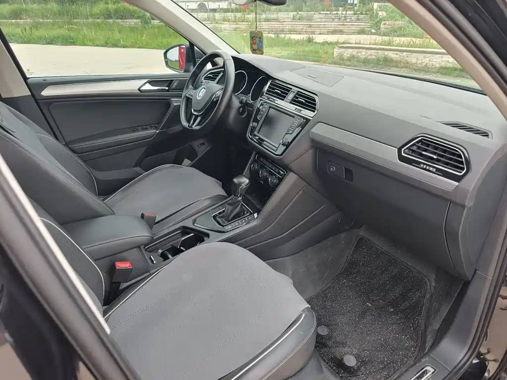 Tiguan L 330 TSI Auto 2 WD Flagship