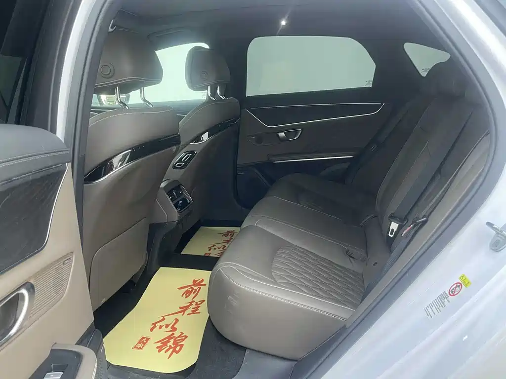 Han DM-i 121 KM Honored