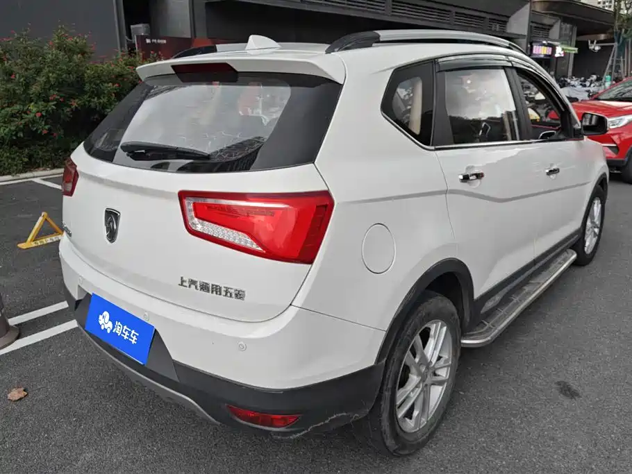 Baojun 560 宝骏560 2016款 1.8 L 手动精英型