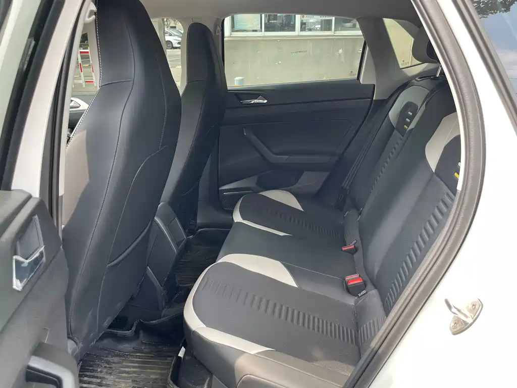 Polo Plus 1.5 L Auto Panoramic Pleasure