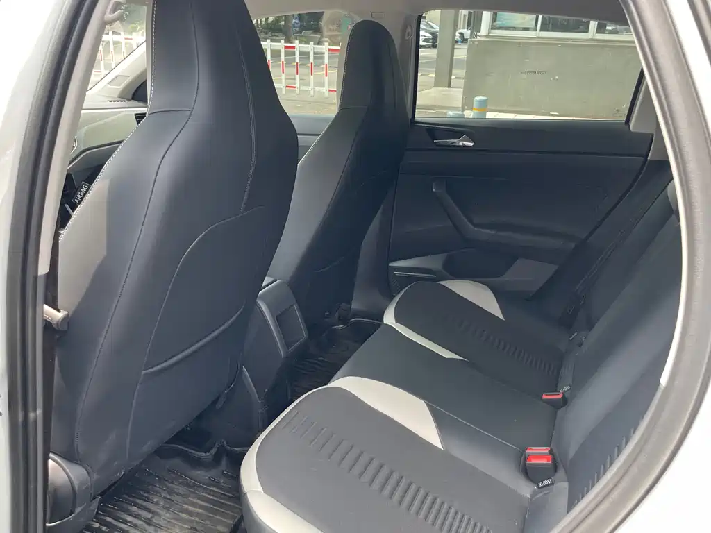 Polo Plus 1.5 L Auto Panoramic Pleasure