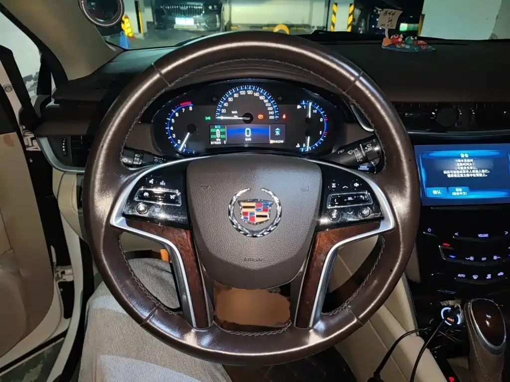 Cadillac XTS 28 T Elite