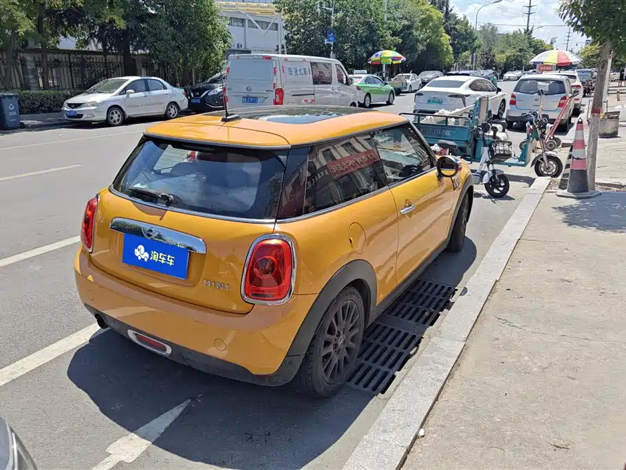 MINI 1.2 T ONE+