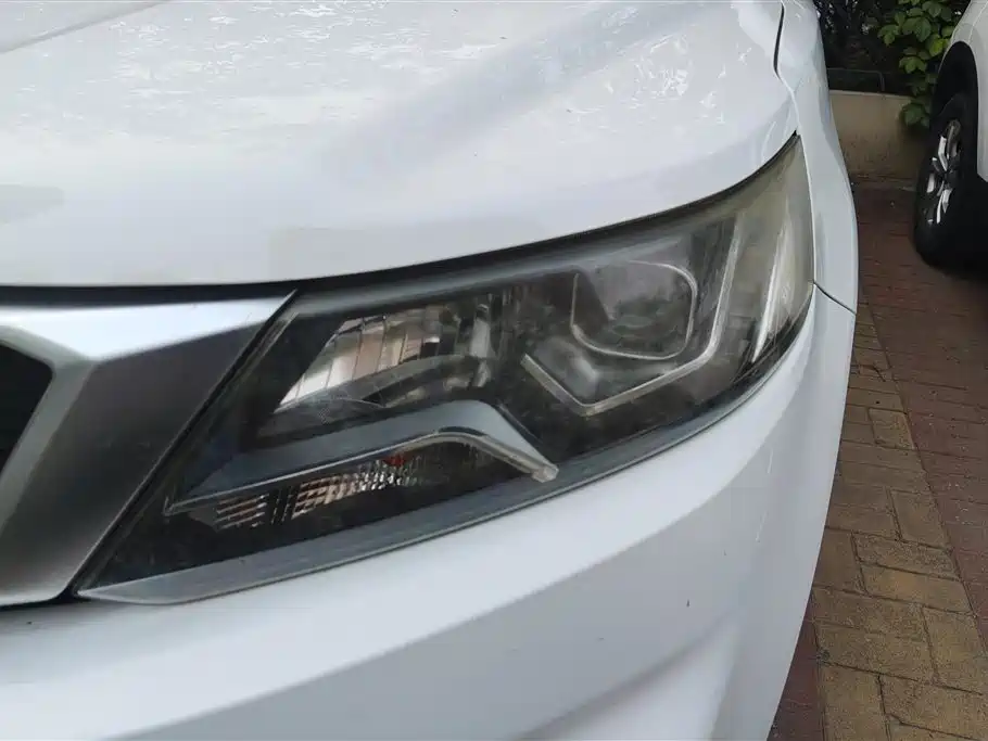 Vision X6 远景X6 2018款 1.8 L 手动4 G互联尊贵型