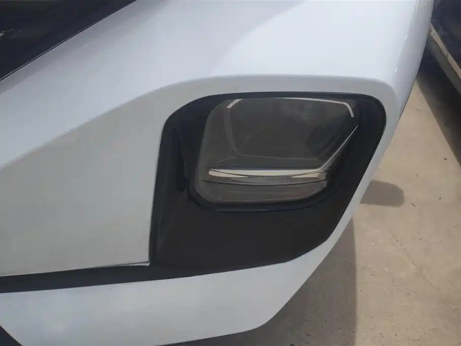 Baojun RC-5 RC-5 W 1.5 T CVT Smart Shine Luxury