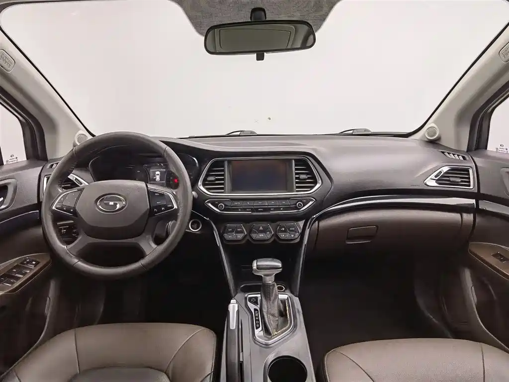 GAC Trumpchi GS4 200 T G-DCT Luxury