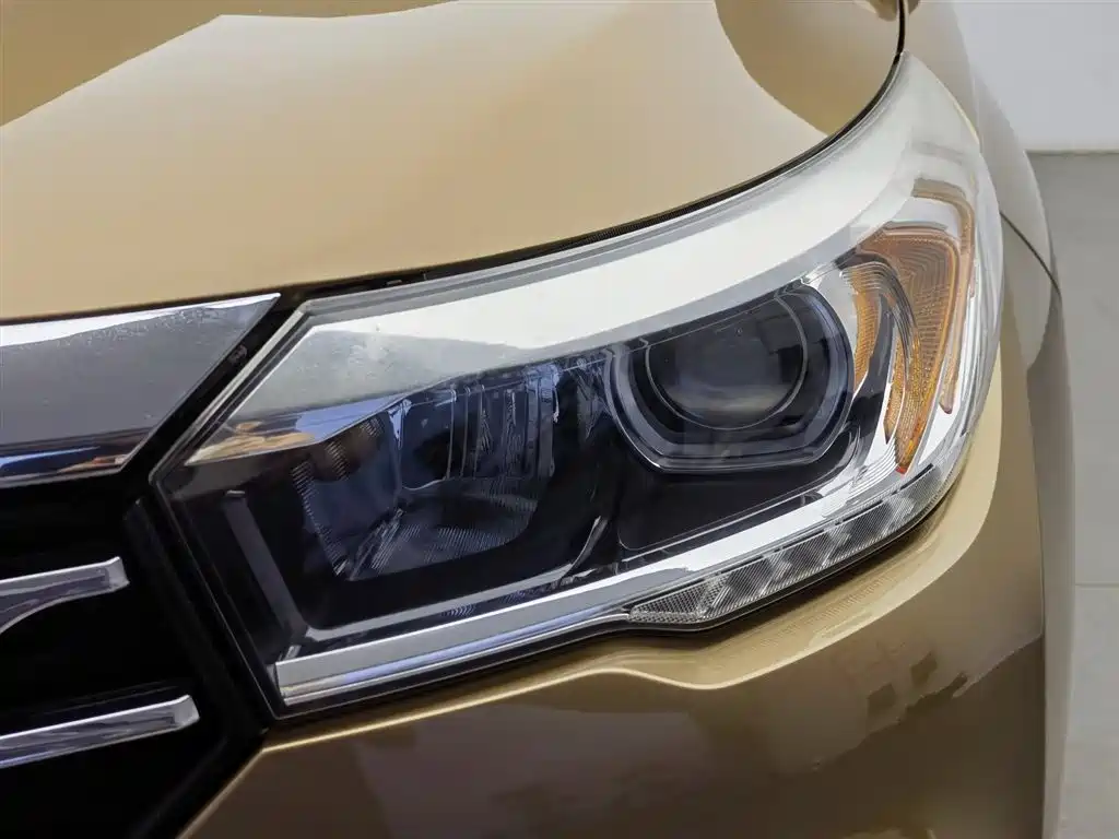 GAC Trumpchi GS4 200 T G-DCT Luxury