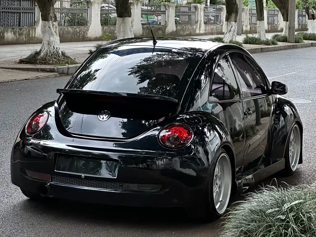 Beetle 2.0 BlackOrange Luxury