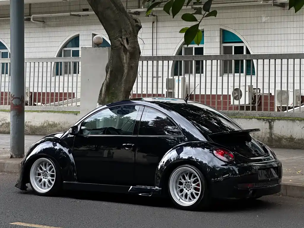 Beetle 2.0 BlackOrange Luxury