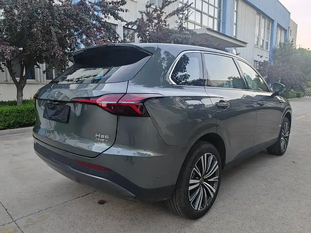 Hongqi HS6 PHEV 240 Smart Hybrid