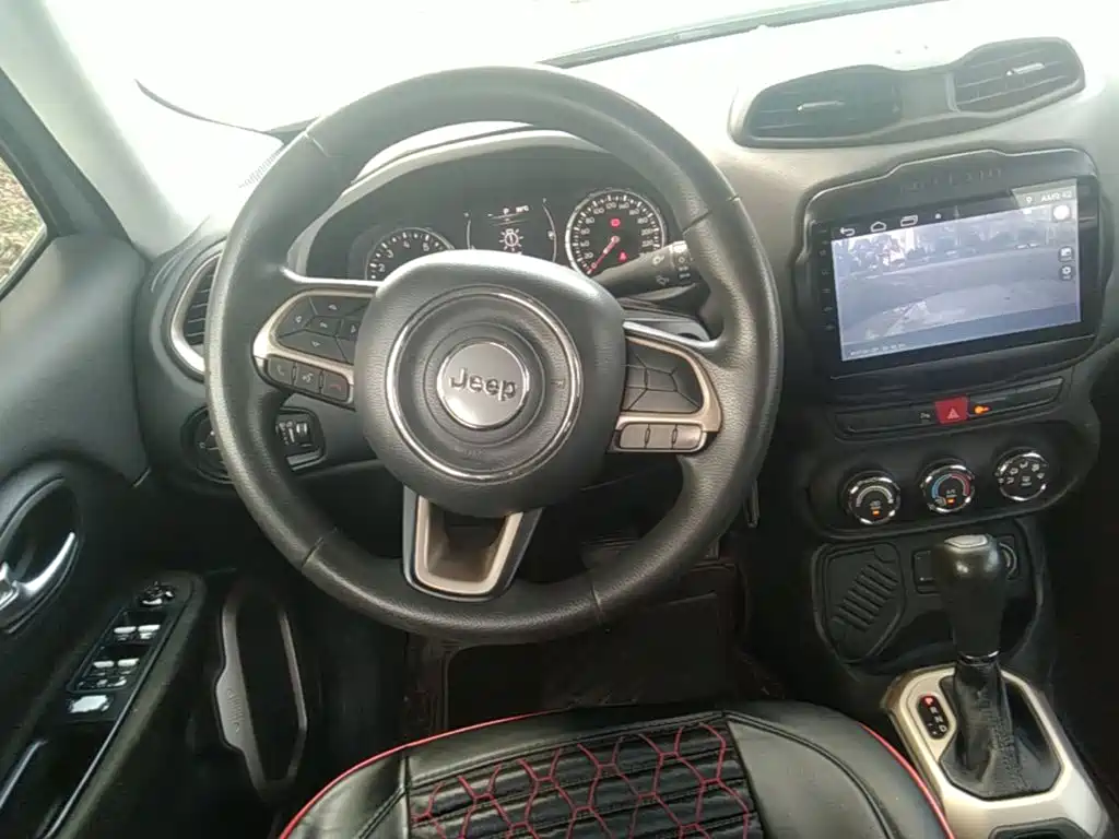 Renegade 1.4 T Auto High Energy