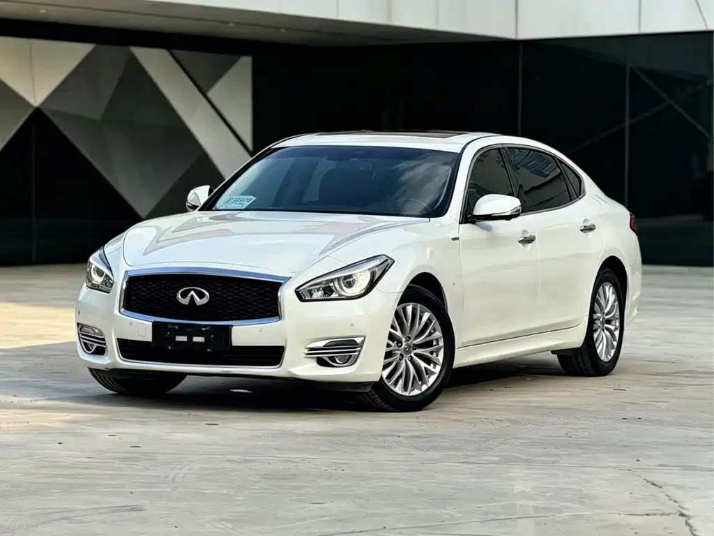 Infiniti Q70 Q70 L 2.5 L Joy