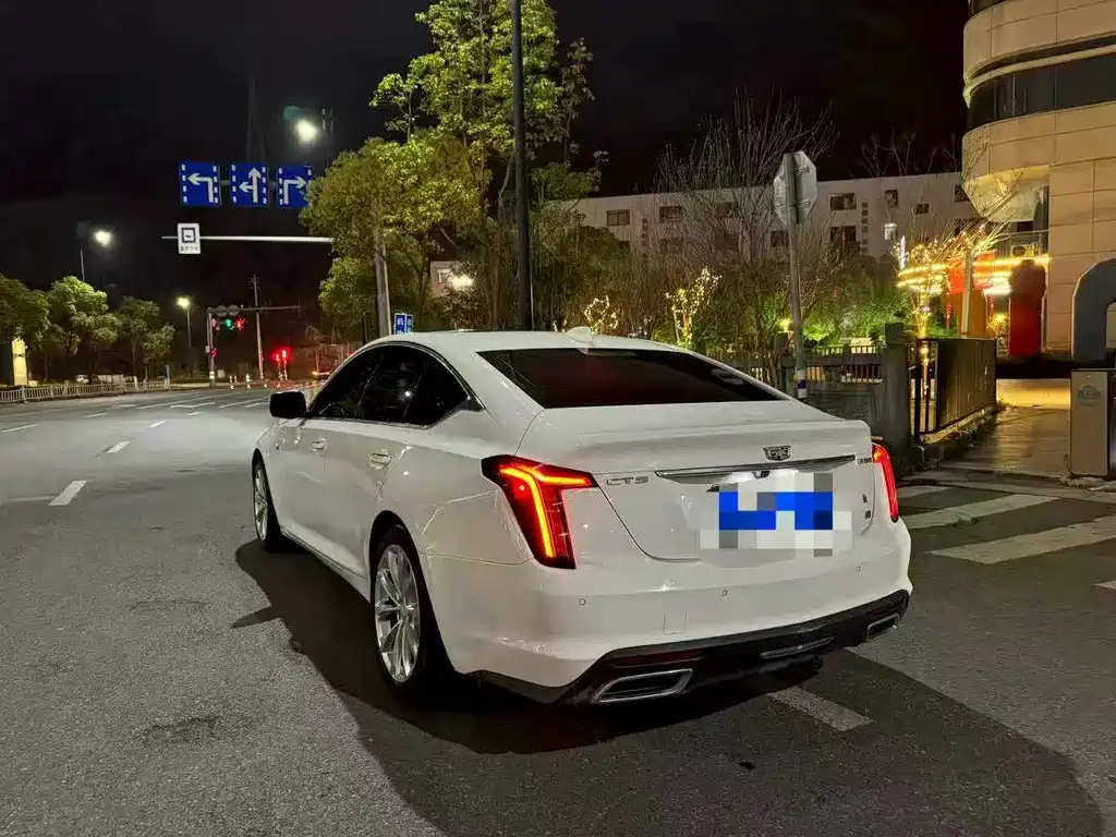 Cadillac CT5 28 T Luxury