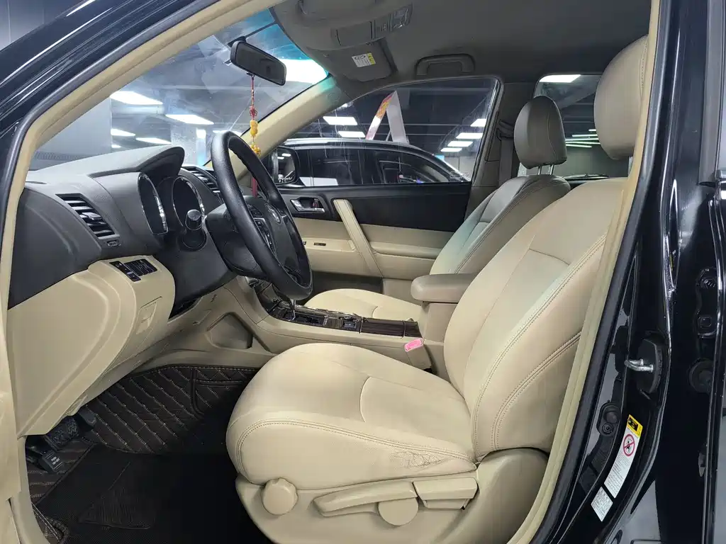 Highlander 2.7 L 2 WD 5-seat Elite