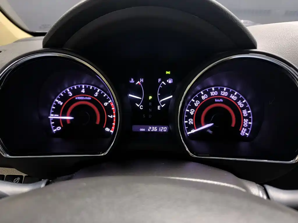 Highlander 2.7 L 2 WD 5-seat Elite