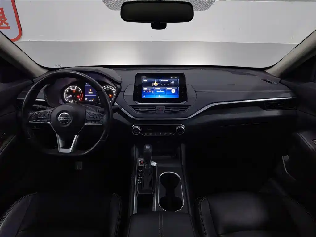 Teana 2.0 L XL Comfort