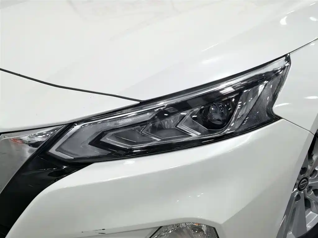Teana 2.0 L XL Comfort