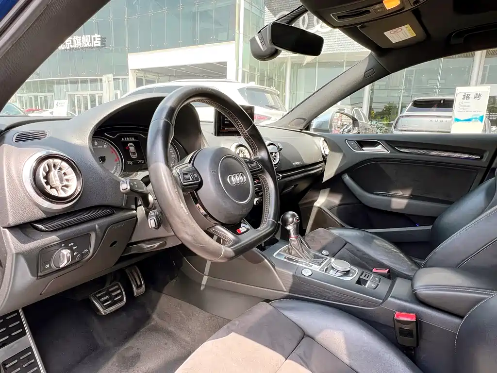 Audi S3 S3 2.0 T Limousine