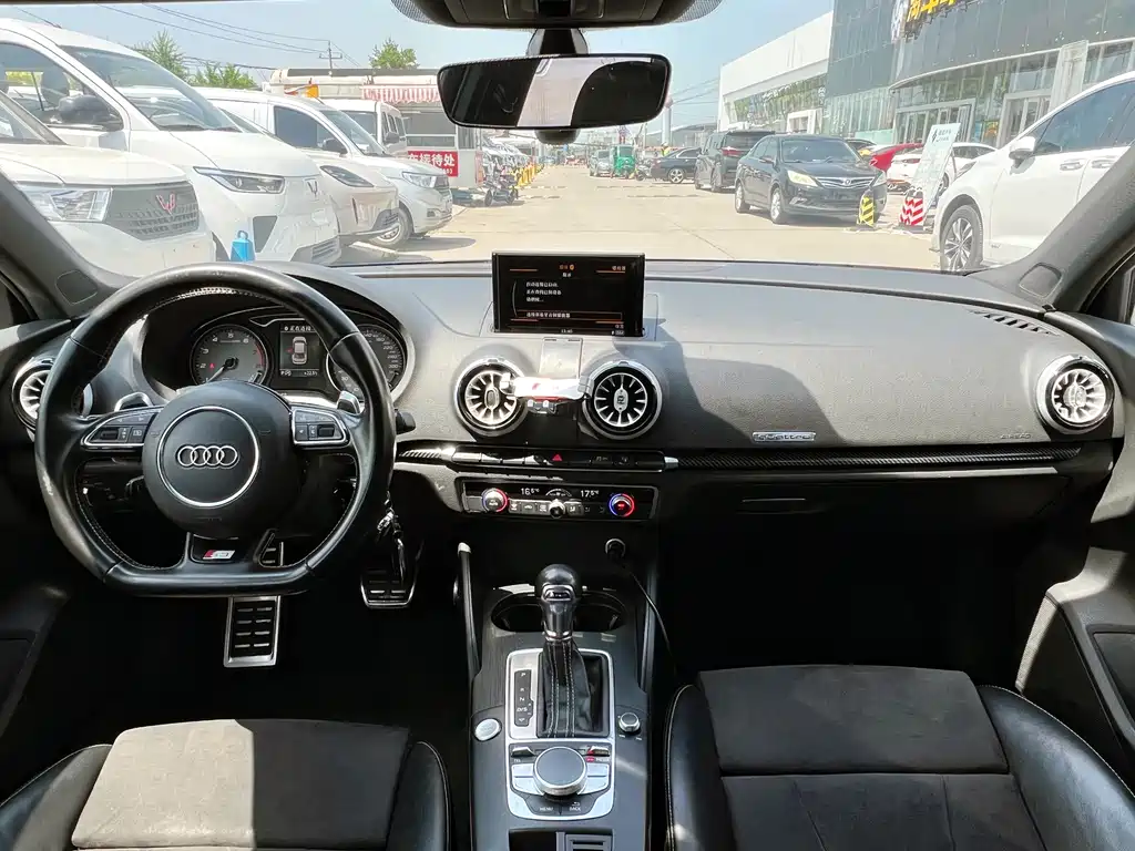 Audi S3 S3 2.0 T Limousine