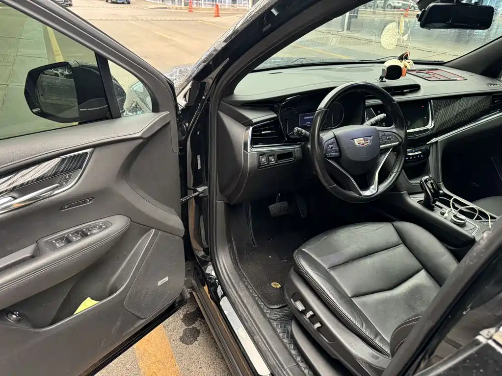 Cadillac XT6 28 T 6-seat 4 WD Luxury