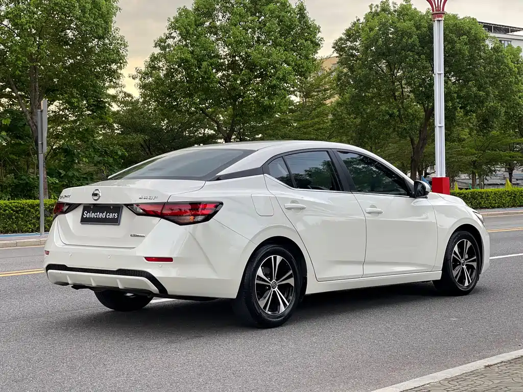 Sylphy 1.6 L XL CVT Joy