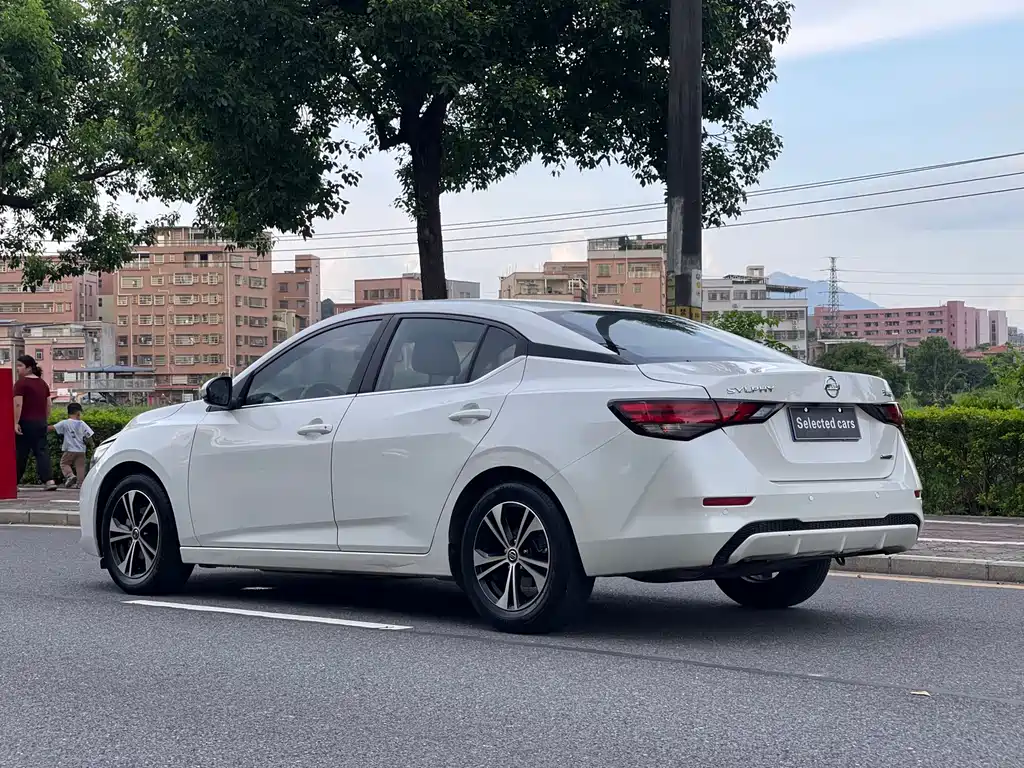 Sylphy 1.6 L XL CVT Joy