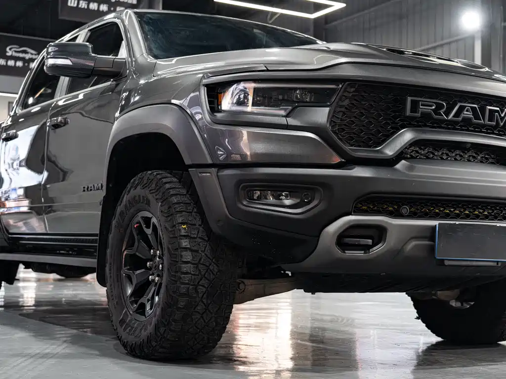 RAM Trucks RAM Trucks霸王龙 2024款 6.2 L 自动