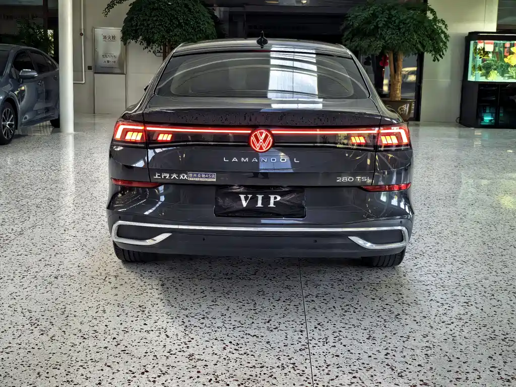 Lamando Lamando L 280 TSI DSG Spicy Cool