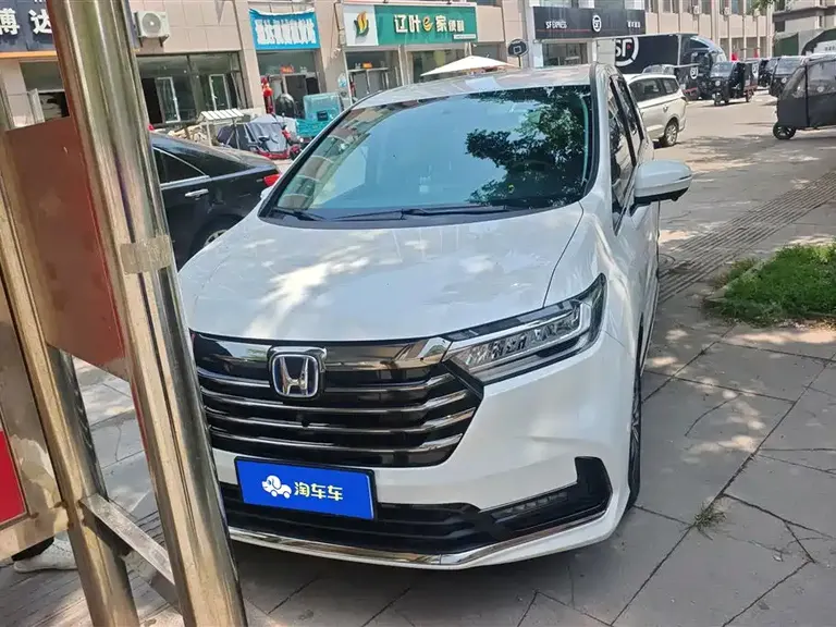 Honda Odyssey 2.0 L e:HEV Sharp· Joy