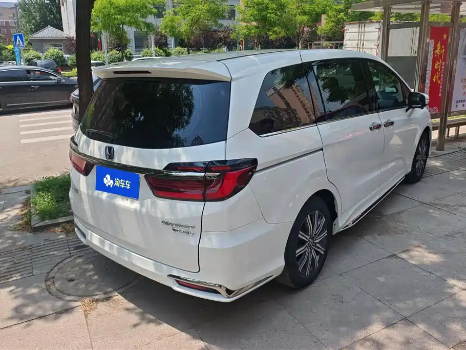 Odyssey 2.0 L e:HEV Sharp· Joy