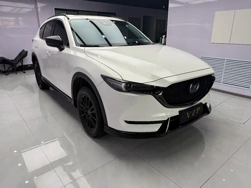 Mazda CX-5 2.0 L Auto 2 WD Black Knight