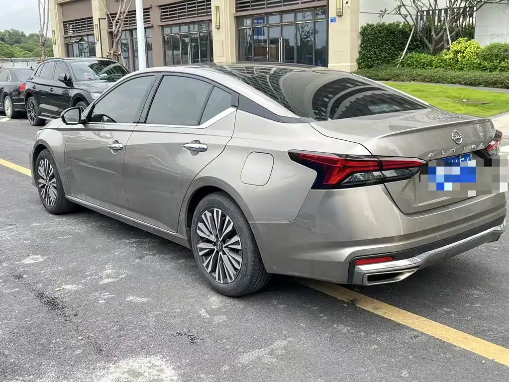 Teana 2.0 L XL-Upr Enjoyment