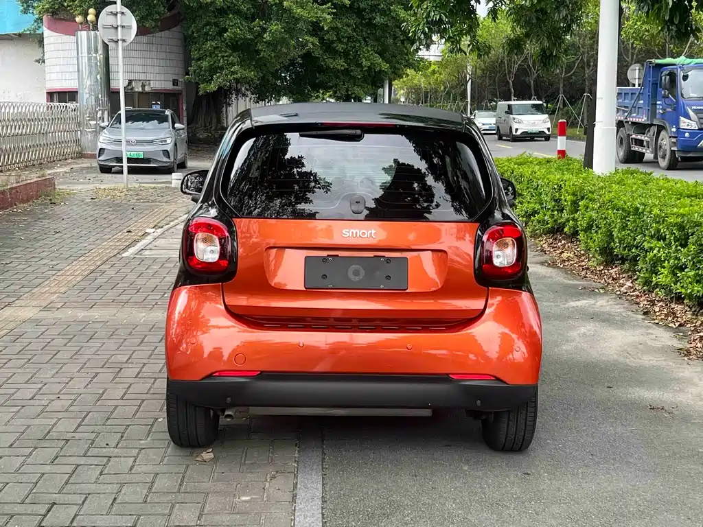smart fortwo 1.0 L 52 kW Hardtop Agile
