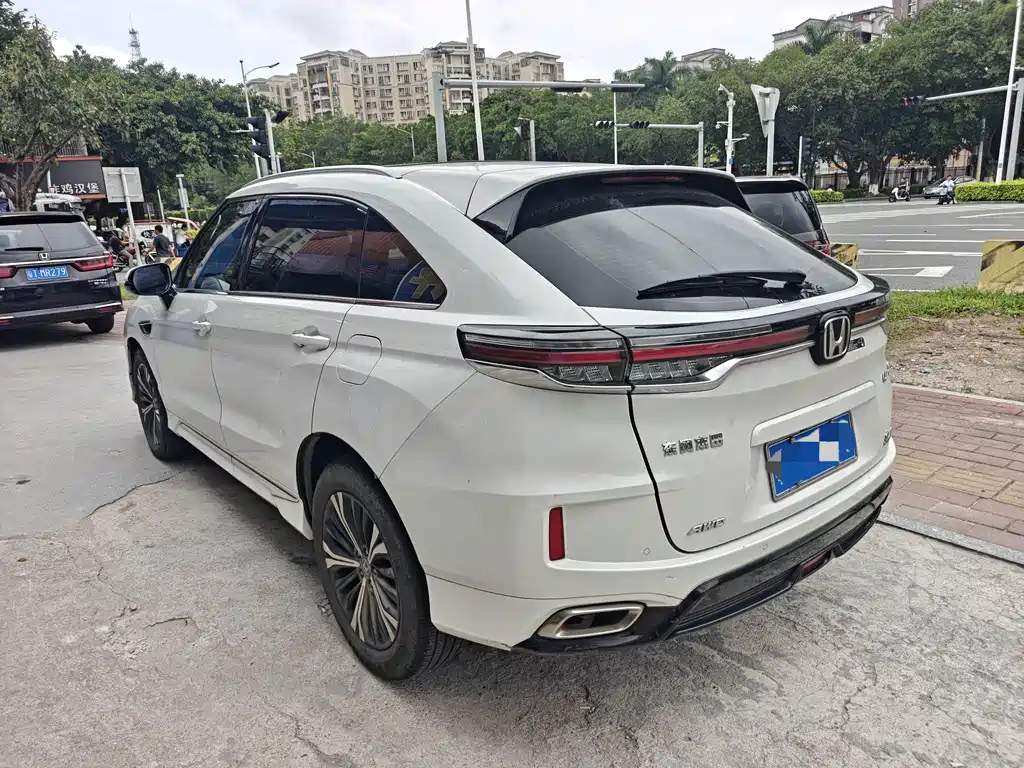 Honda UR-V 370 TURBO 4 WD Premium