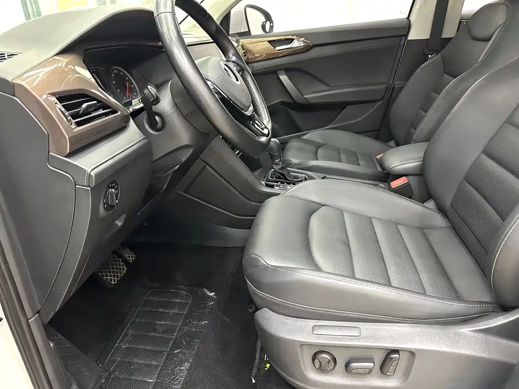 Tharu 280 TSI 2 WD Luxury PLUS